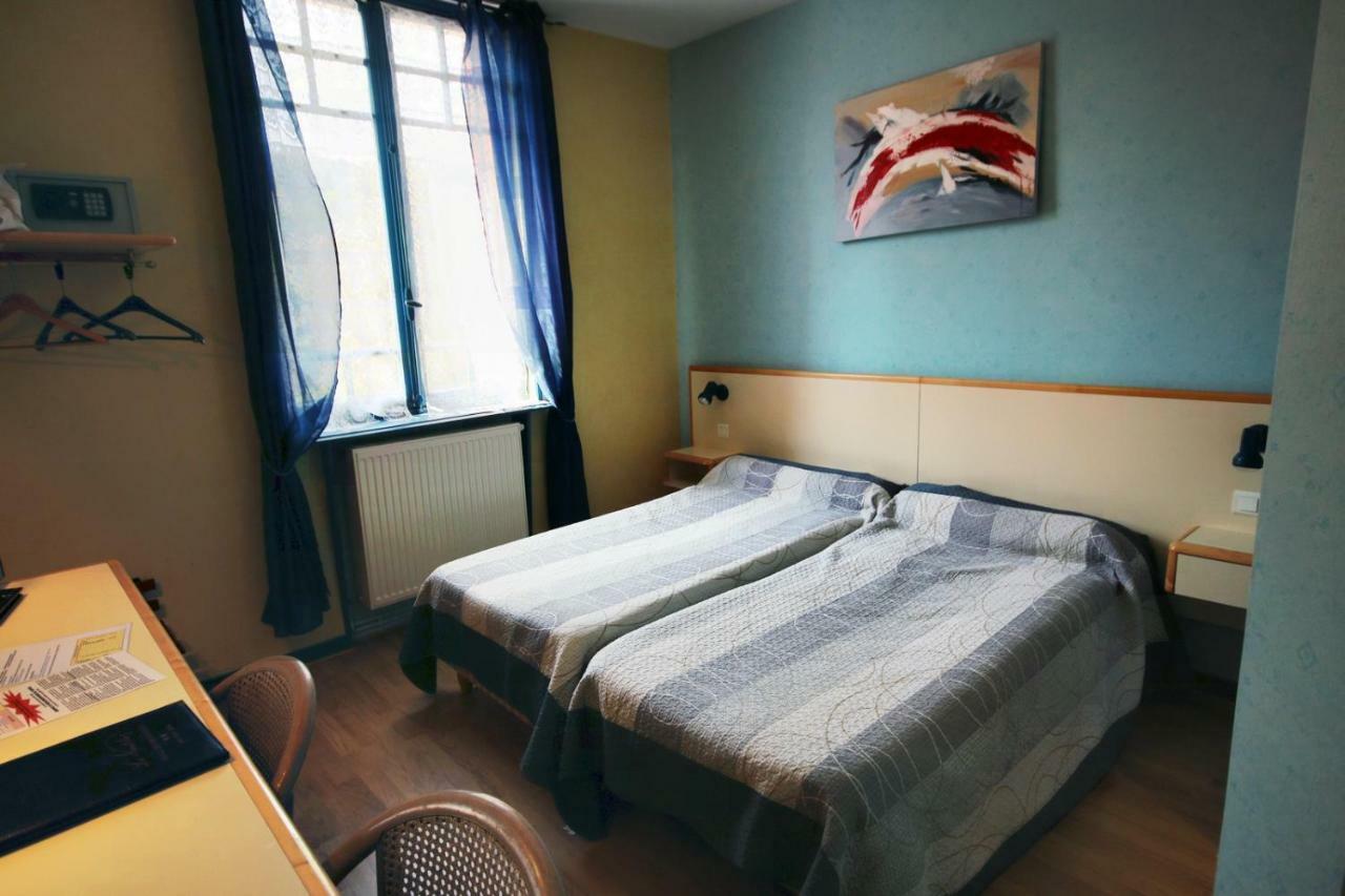 ホテル Les Messageries サン・フルール 部屋 写真