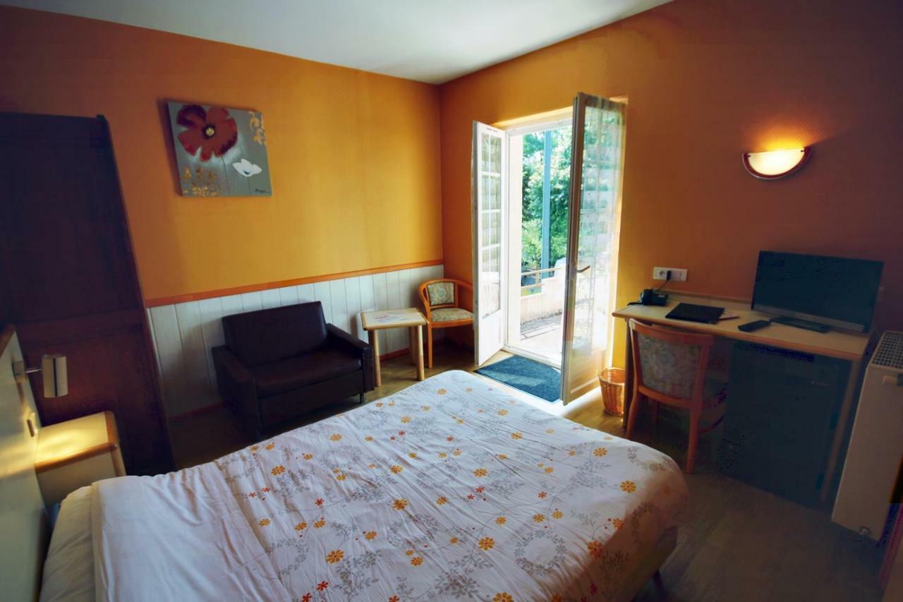 ホテル Les Messageries サン・フルール 部屋 写真